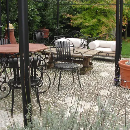 I Pavoni Lake & Luxury
